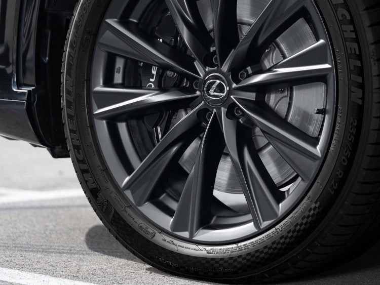 Lexus RX F-Sport Wheel Detail